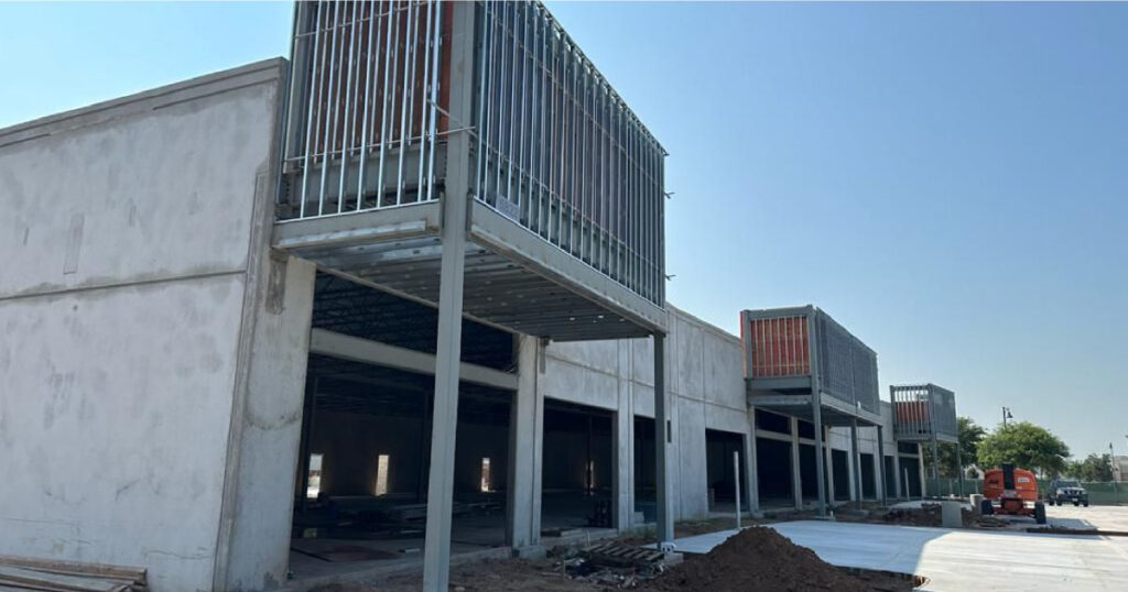 Commercial Real Estate Risk Management: Understanding 8 Types of CRE Investment Risk